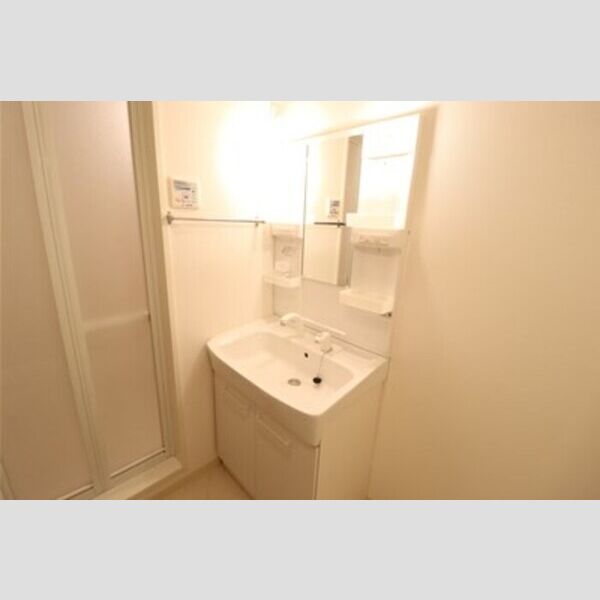 おおたかの森グラナリー405号室 洗髪洗面化粧台