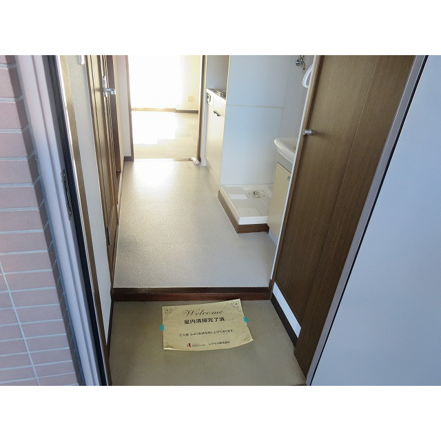 サフィールフォーレ65105号室 玄関