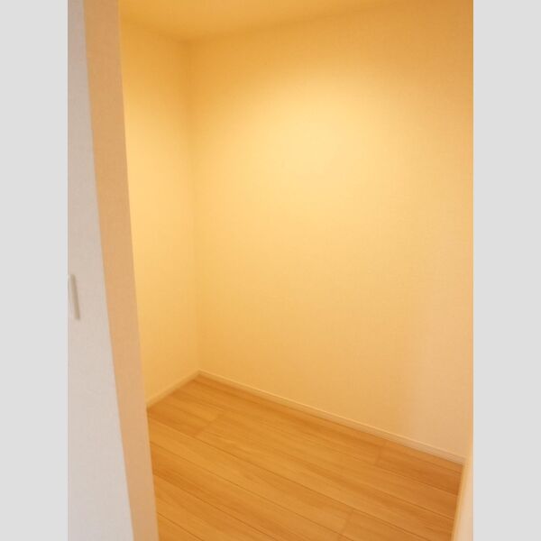 メゾン グランシャリオ102号室 テレワークスペース