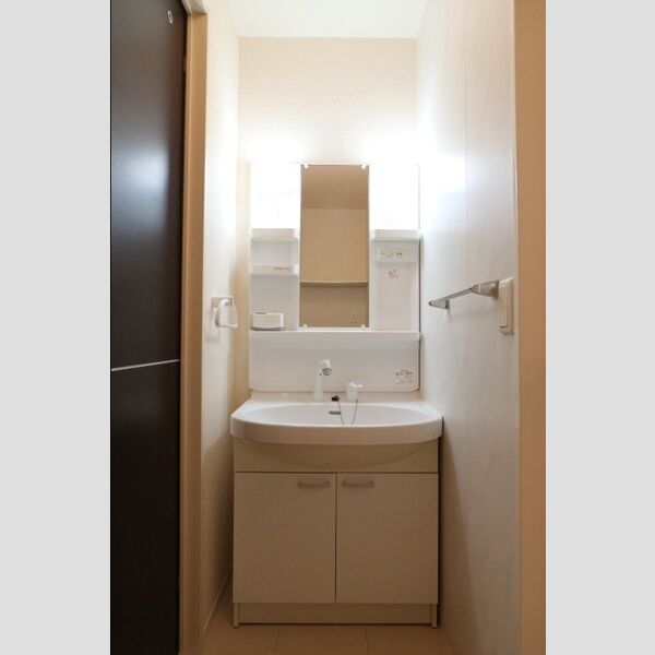 コンフォール 洗髪洗面化粧台