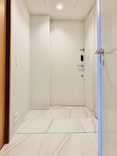 三田ガーデンヒルズ　サウスヒル13階 玄関