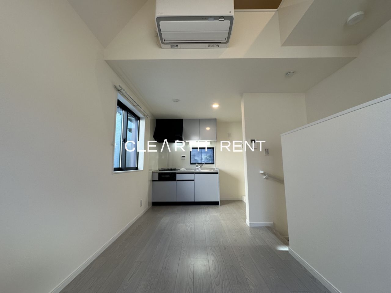 ＳＵＭＩＫＡ ☆【新築アパート】メゾネットタイプ/ロフト付き☆