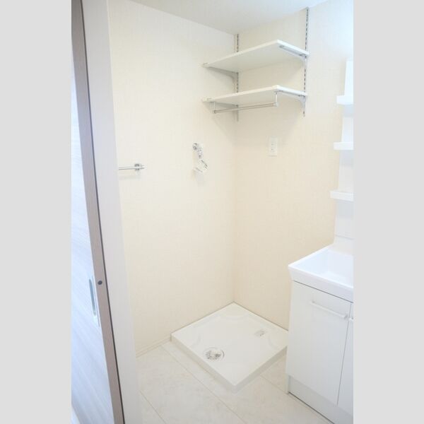 コンフォール戸田公園 室内洗濯機置き場