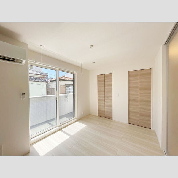 アヴァンス青井201号室 洋室6.13帖