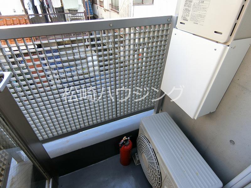 LBOX.5 バルコニー