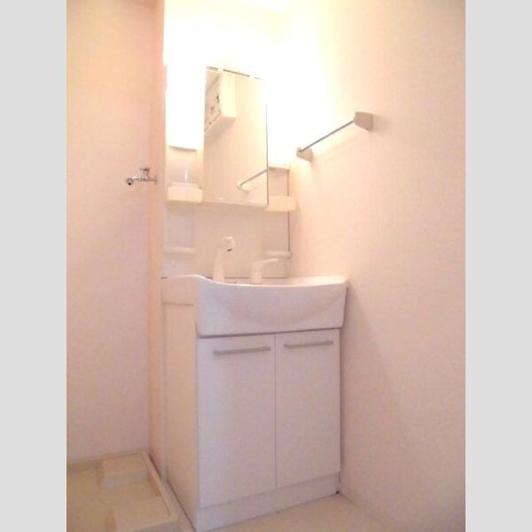 サンシャインみさと 洗髪洗面化粧台