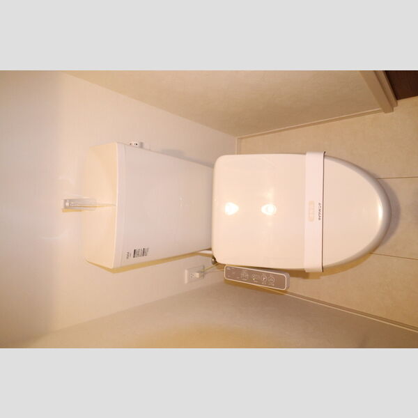 ハウス三生 温水洗浄便座