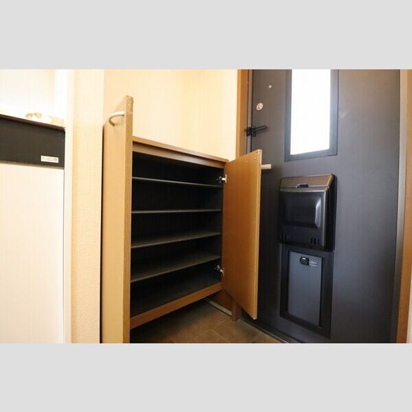 エターナル・ヒル105号室 シューズボックス