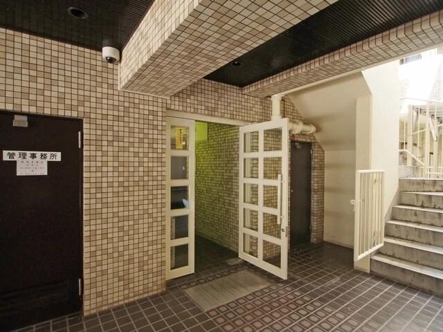 ラインビルド新宿御苑 エントランス