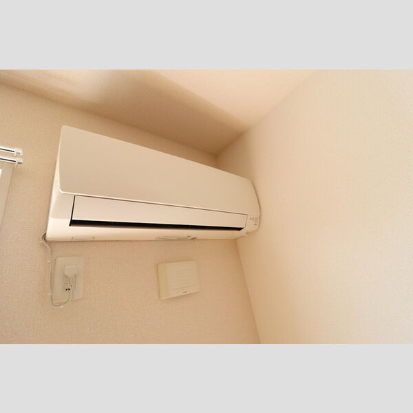 フォンティーヌⅡ103号室 エアコン