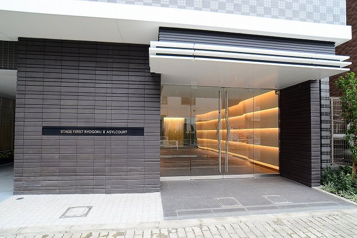 ステージファースト両国Ⅱアジールコート エントランス