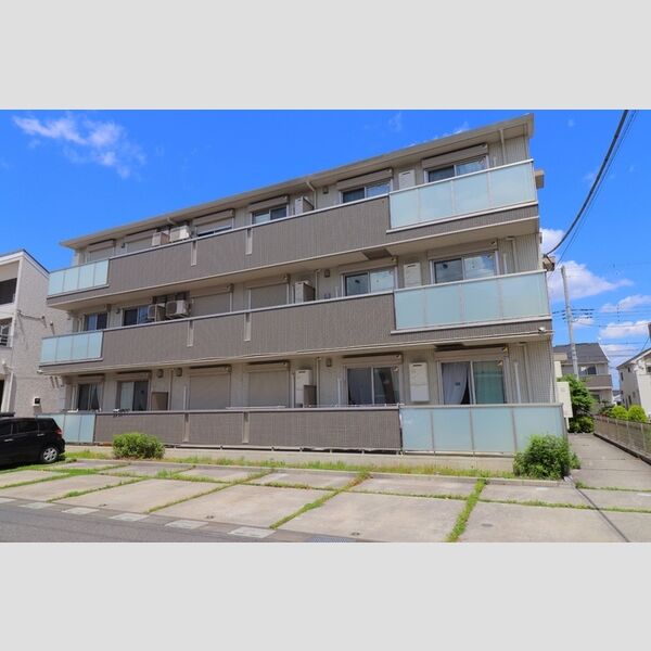 ラ カルチョの外観画像