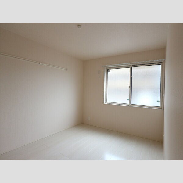 Blooming Square　Ⅱ106号室 洋室