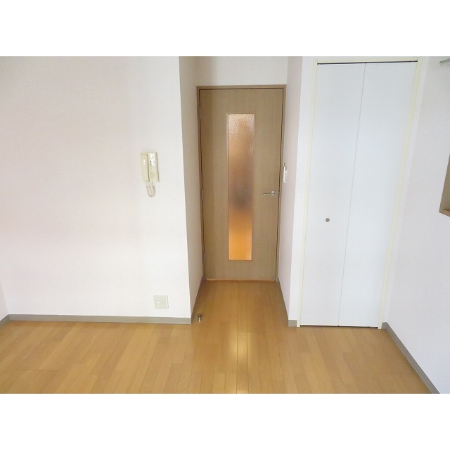 メゾンドロゼ0202号室 洋室