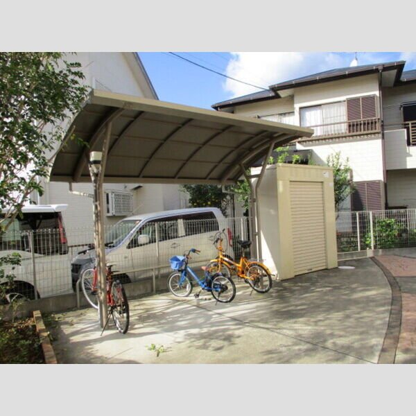 フローラルあすみ 駐輪場