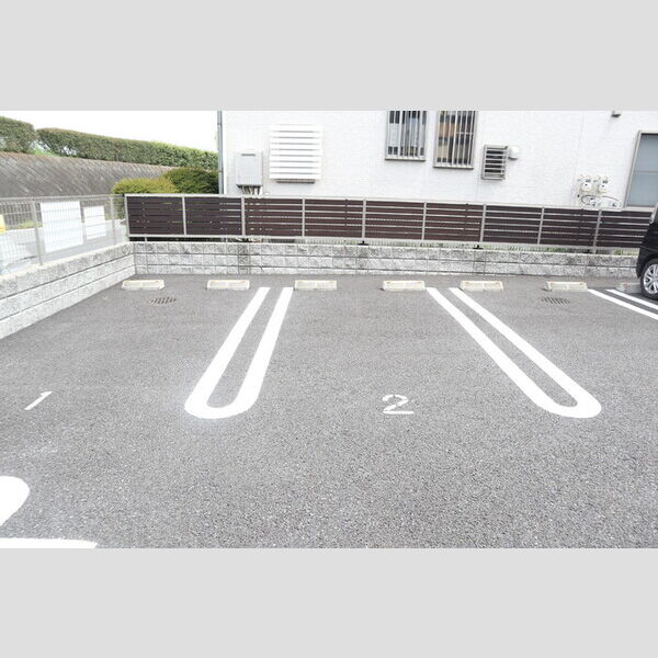 セピアヒルズ 駐車場