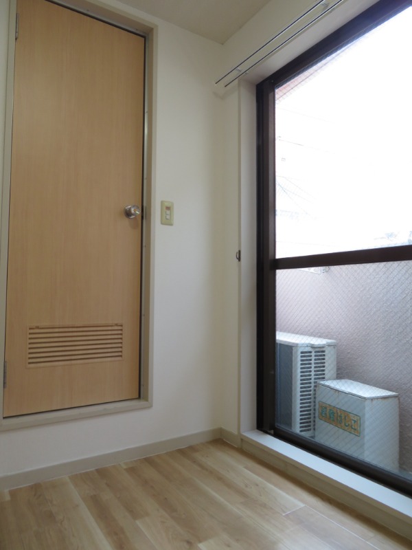 メゾン泉水1階 ＊別号室の写真となります。