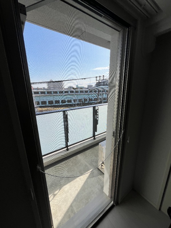 ルフォンリヴェント板橋西台1階 設備写真（写真は別部屋）【アコーディオン網戸】