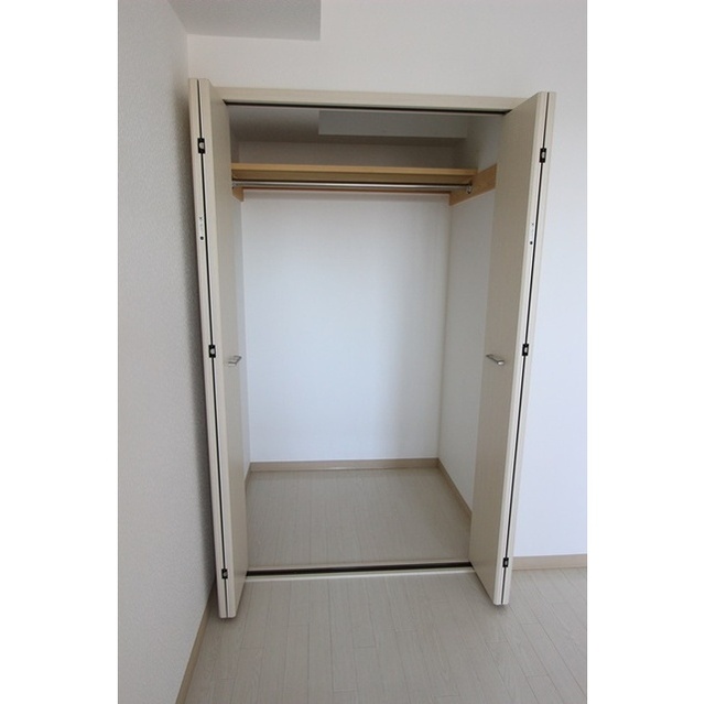 セルバ湘南402号室 内観