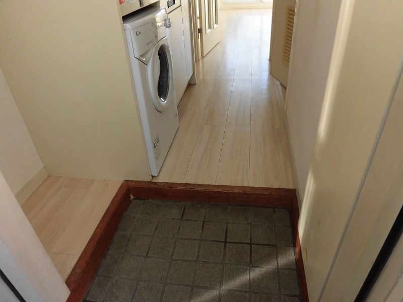 プルミエ弐番館(K-065) 玄関