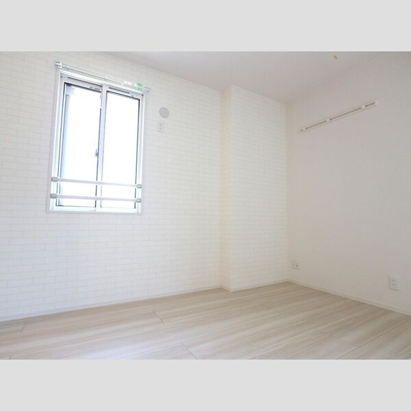 ラ・パーチェ305号室 洋室