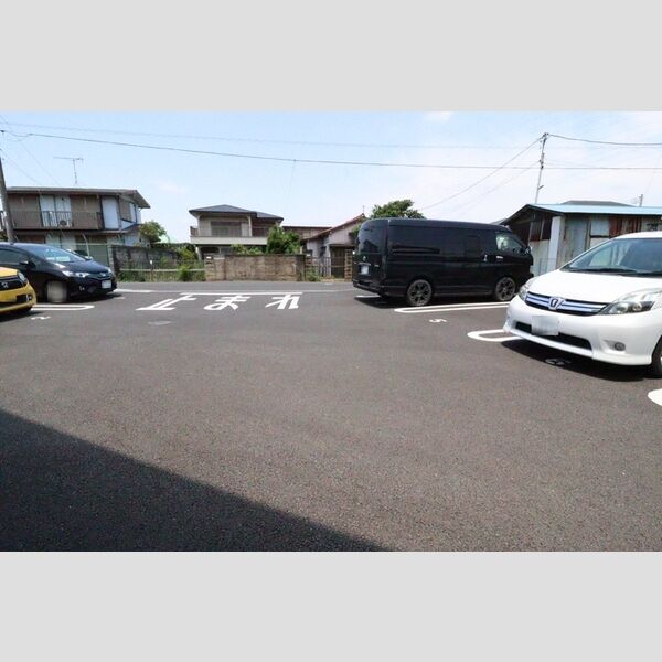 エトワール201号室 駐車場(要空き確認)