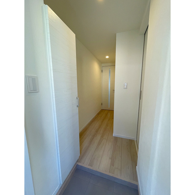 CALME203号室 玄関