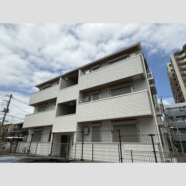 D Paina 大倉山101号室 建物外観
