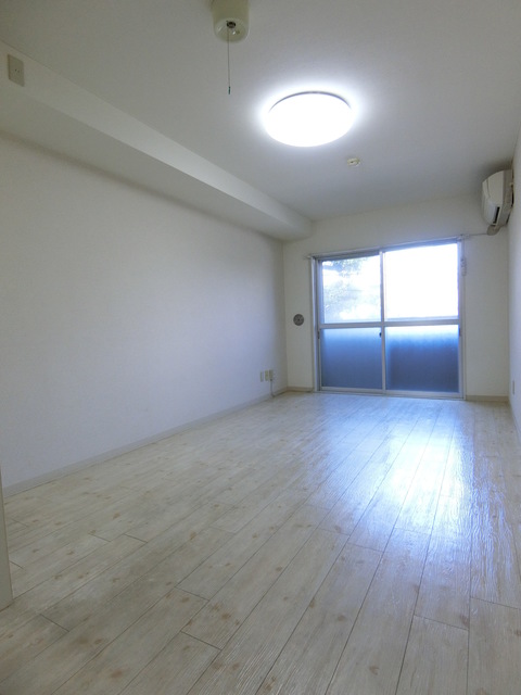 MAC千束コート2階 日当良好！