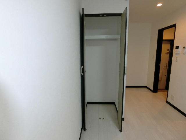 ベイルーム長後1階 クローゼット