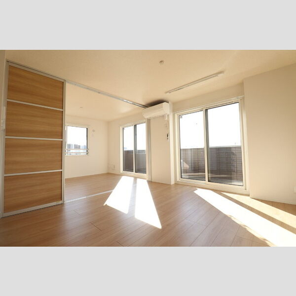 アベニール大倉山 LDK12.6帖