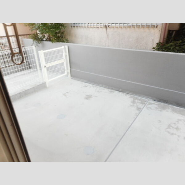 MUMcourt(マムコート)101号室 専用庭