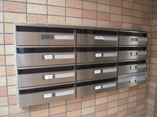 エディフィッシオ菊名0201号室 ☆集合ポスト☆