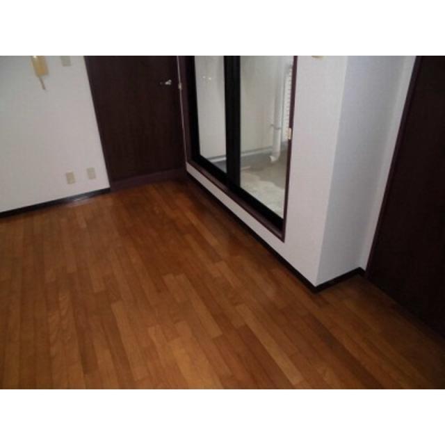 サンライズビル リビング