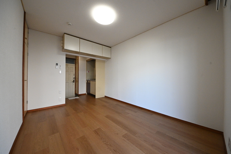 第5セントラルコーポ岸谷 リビング