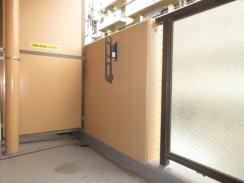 ライオンズマンション川崎貝塚第２ バルコニー