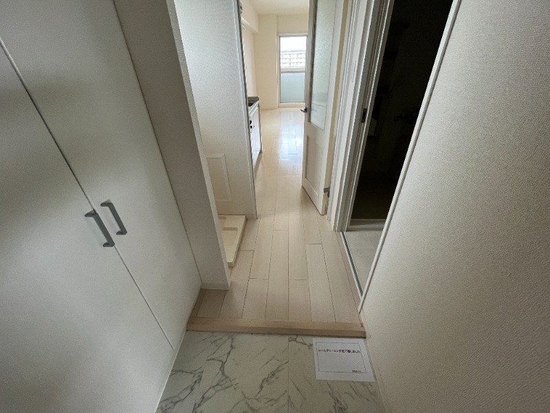 コンフォール・パレス6階 玄関