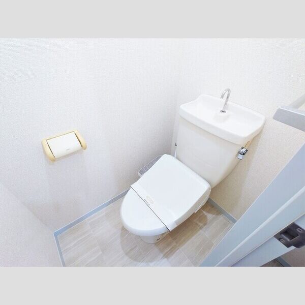 ルエストラメール 温水洗浄暖房便座