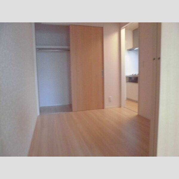 シャルム ■洋室3.8帖の収納です■