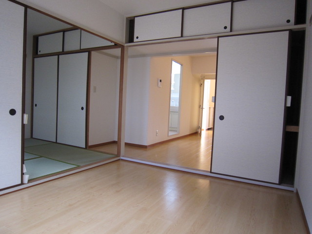 キャセイアークマンション0203号室 同建物内の他住戸の写真です（参考）