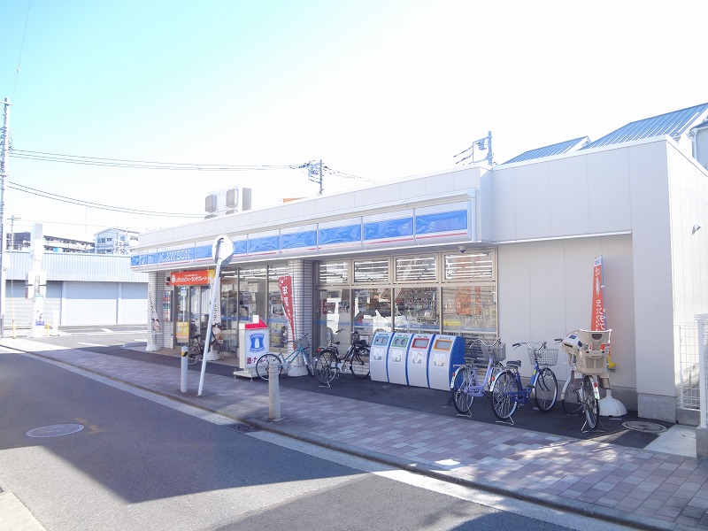 ベルヘール 【コンビニエンスストア】ローソン港北綱島東三丁目店まで181ｍ