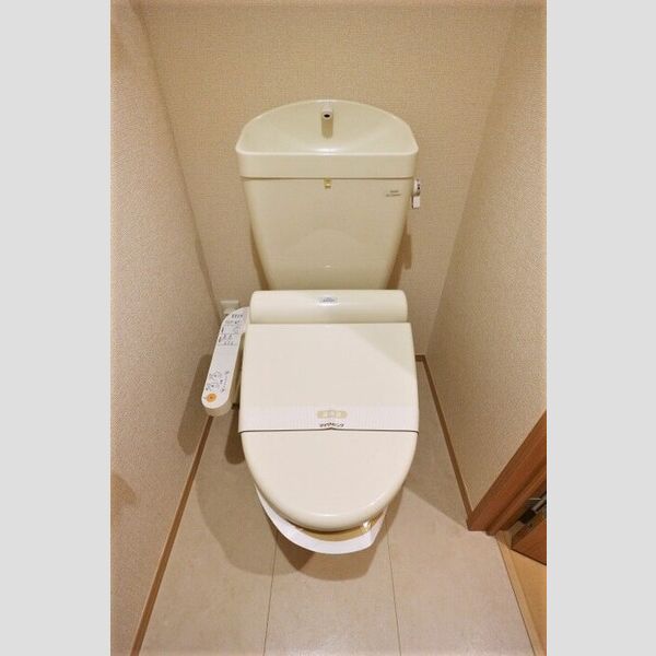 フォリウムー　A 温水洗浄暖房便座