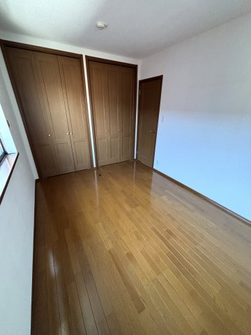 Ｕテラスハウス101号室 ゆったりした洋室です♪