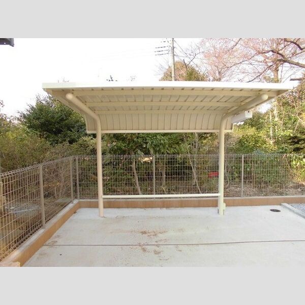ポルタブローネ 駐輪場