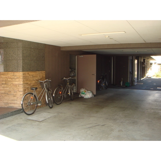 コンフレックス浮間公園 外観