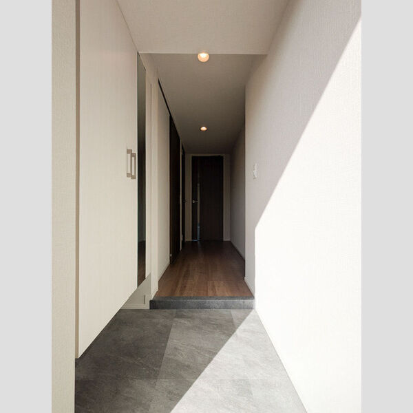 サンジョイアゼロ703号室 玄関