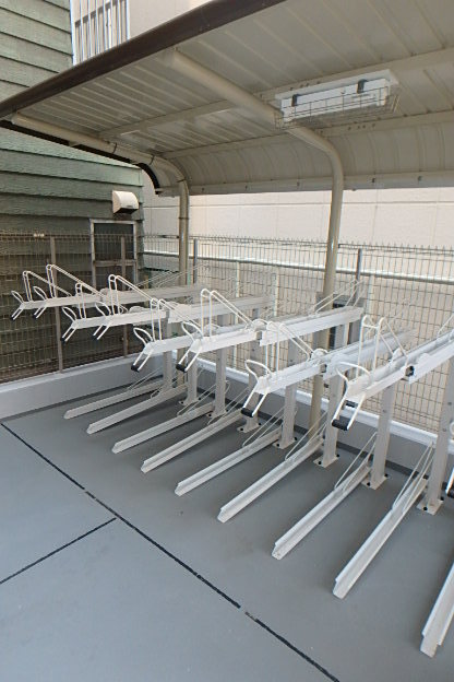 ガーラ・ステーション横浜反町7階 駐輪場