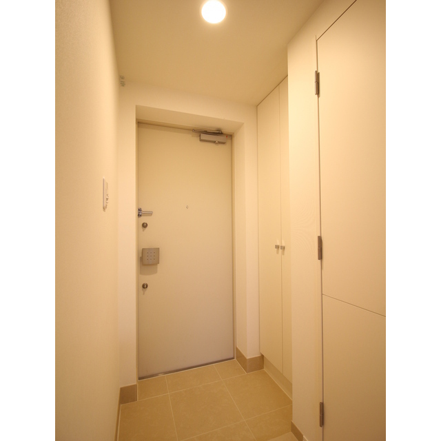 プレール・ドゥーク新中野Ⅱ 玄関