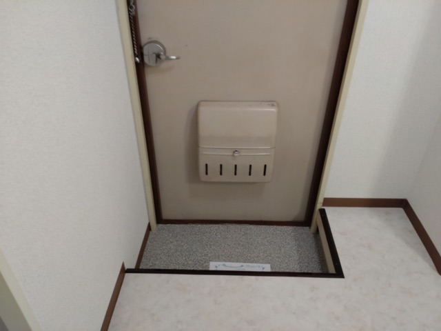 ブランシェ町屋1階 玄関