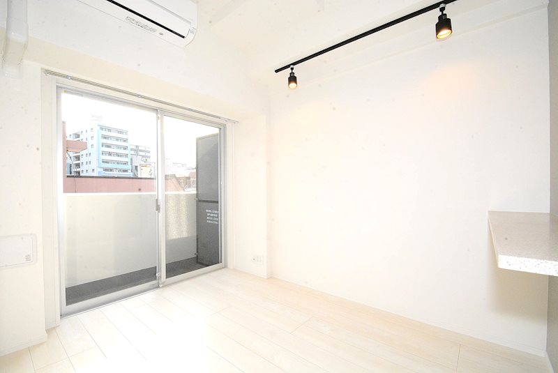 ステージファースト上野松が谷アジールコート リビング